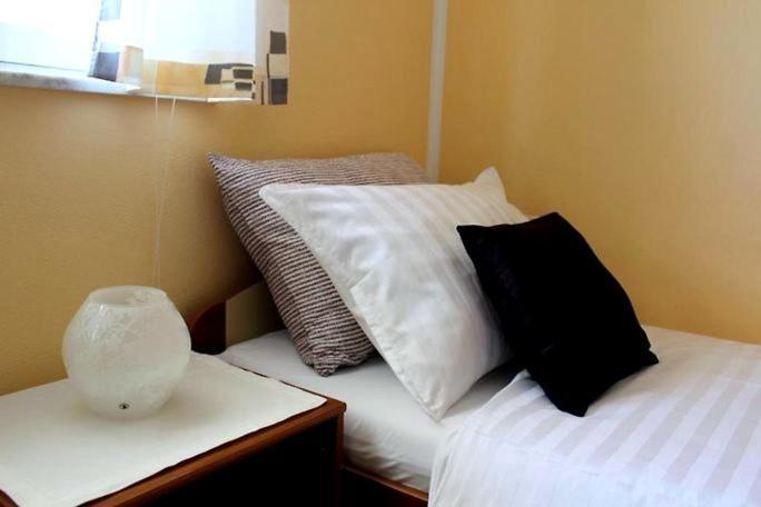 Apartments Ficur With Swimming Pool & Grill, Πορτορόζ Εξωτερικό φωτογραφία